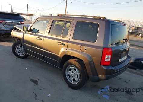 2015 Jeep Patriot Sport z USA, uszkodzony, nr VIN 1C4NJPBA9FD129731